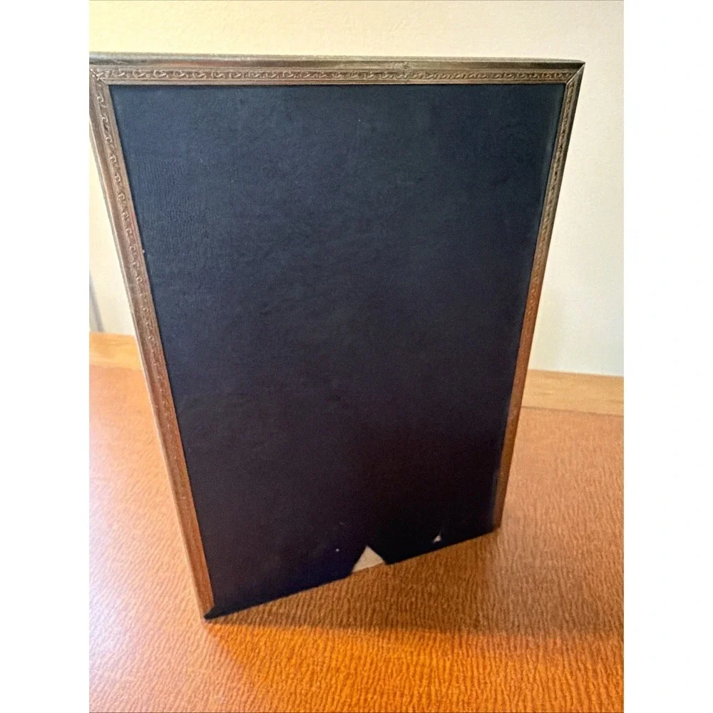 Vtg Brass Glass Trifold Picture Frame Holds 3 5